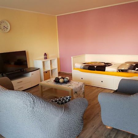 Petite Belle Lägenhet Volkertshausen Exteriör bild